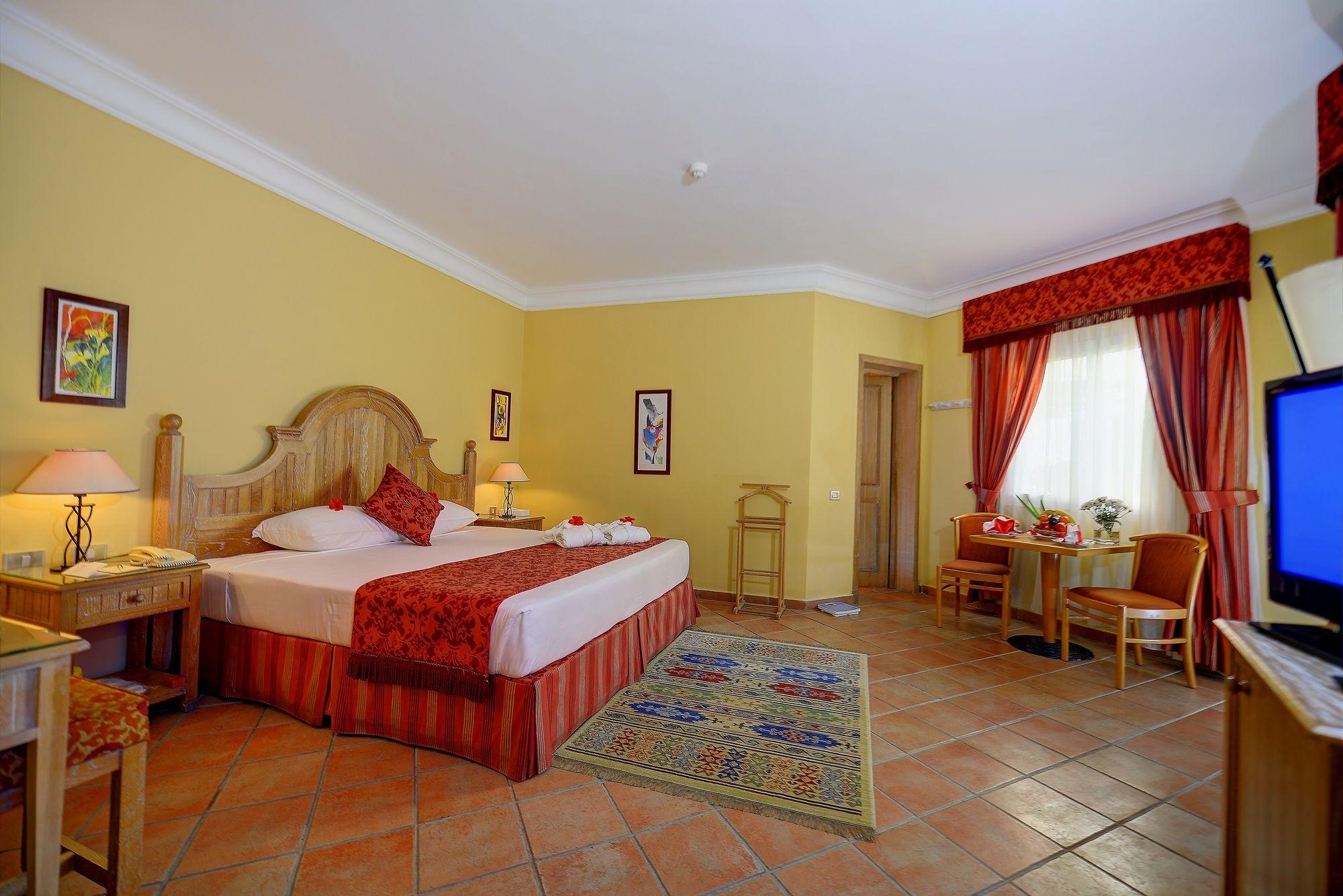Stella Sea Club Курортный комплекс 4*